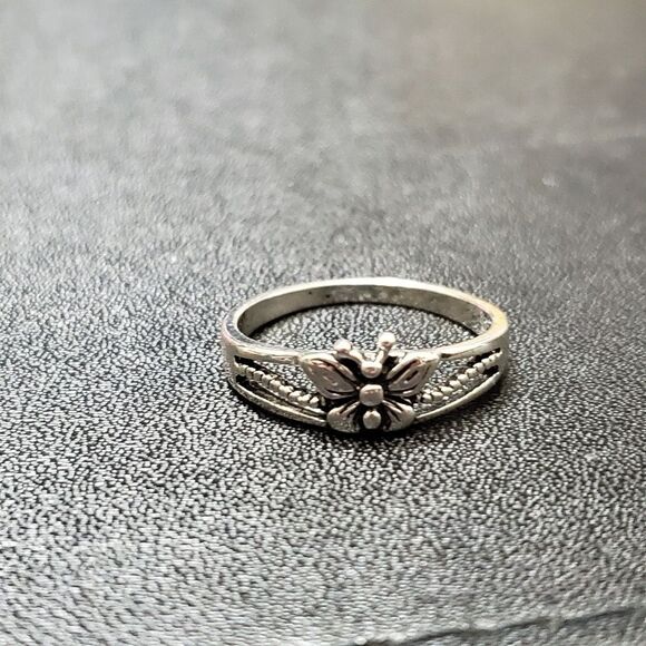 Sterling silver butterfly ring - Picture 3 of 7